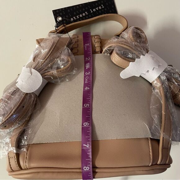 Street Level NWT Boho Nude Faux Leather Magnetic Snap Button Bucket Backpack - Picture 7 of 9